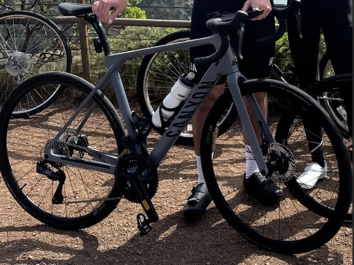 2024 Canyon bicycles Endurace CF 8 Di2 Silver, gray or bare metal