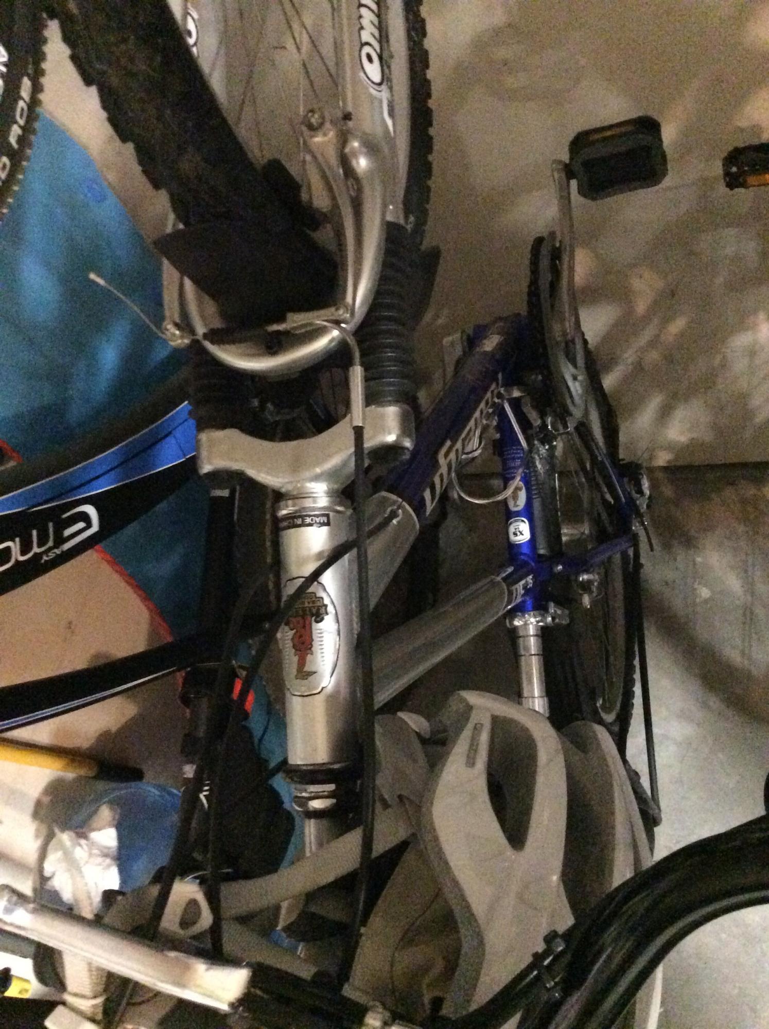 2016 Raleigh Comfort Blue