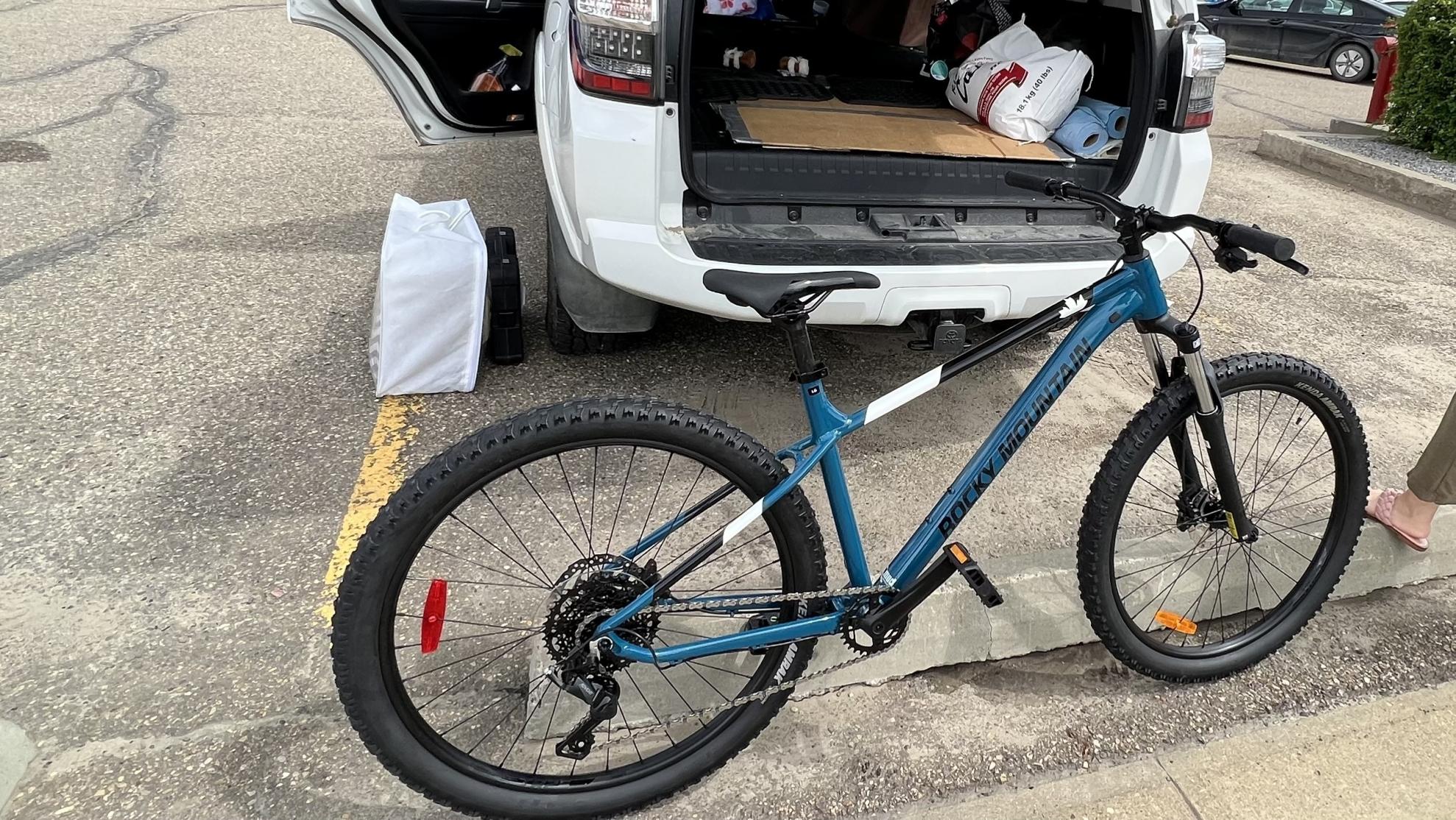 2022 Rocky Mountain Bicycles Rocky mountain Blue