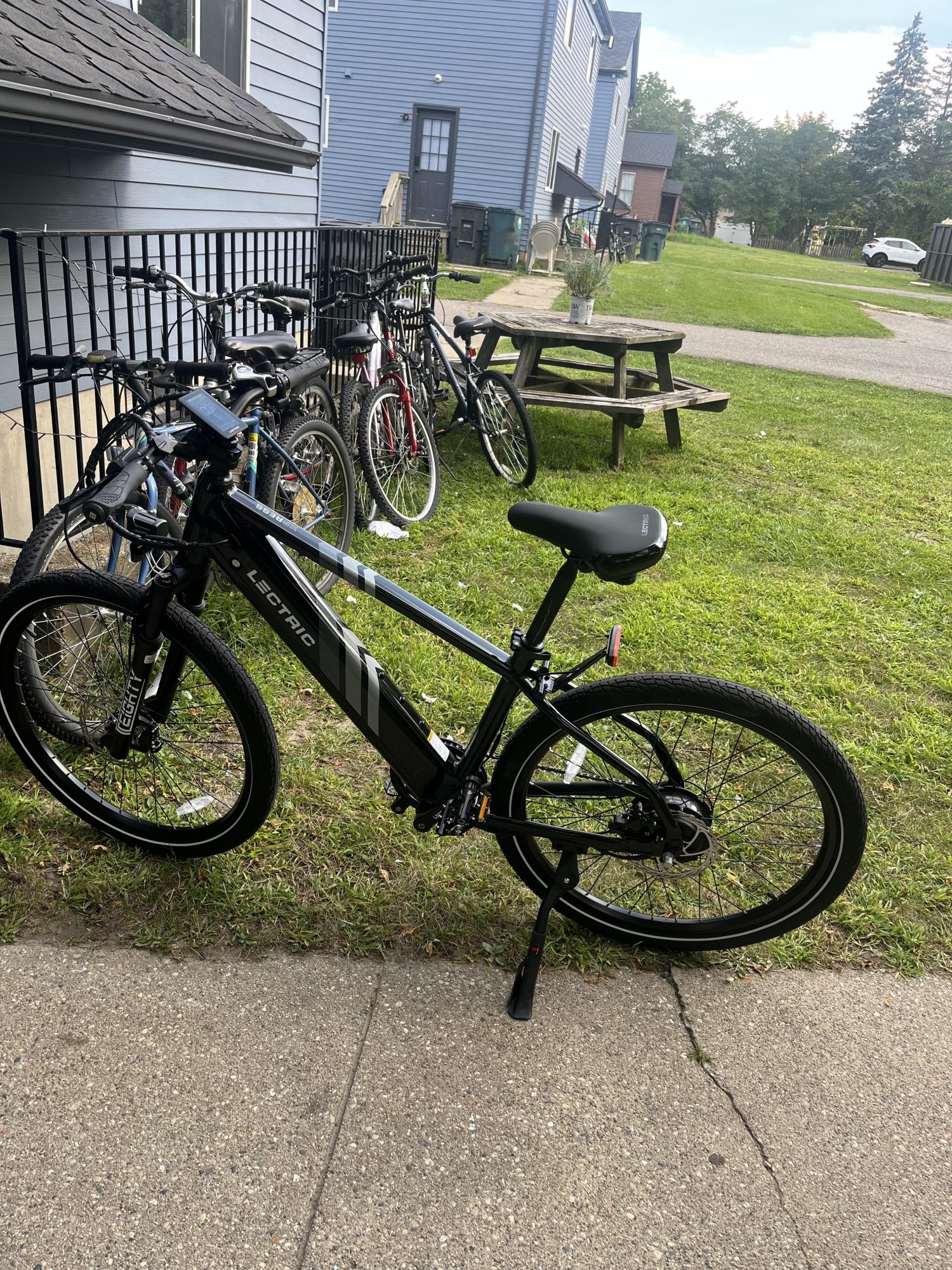 2024 Lectric eBikes XPress High-Step Black