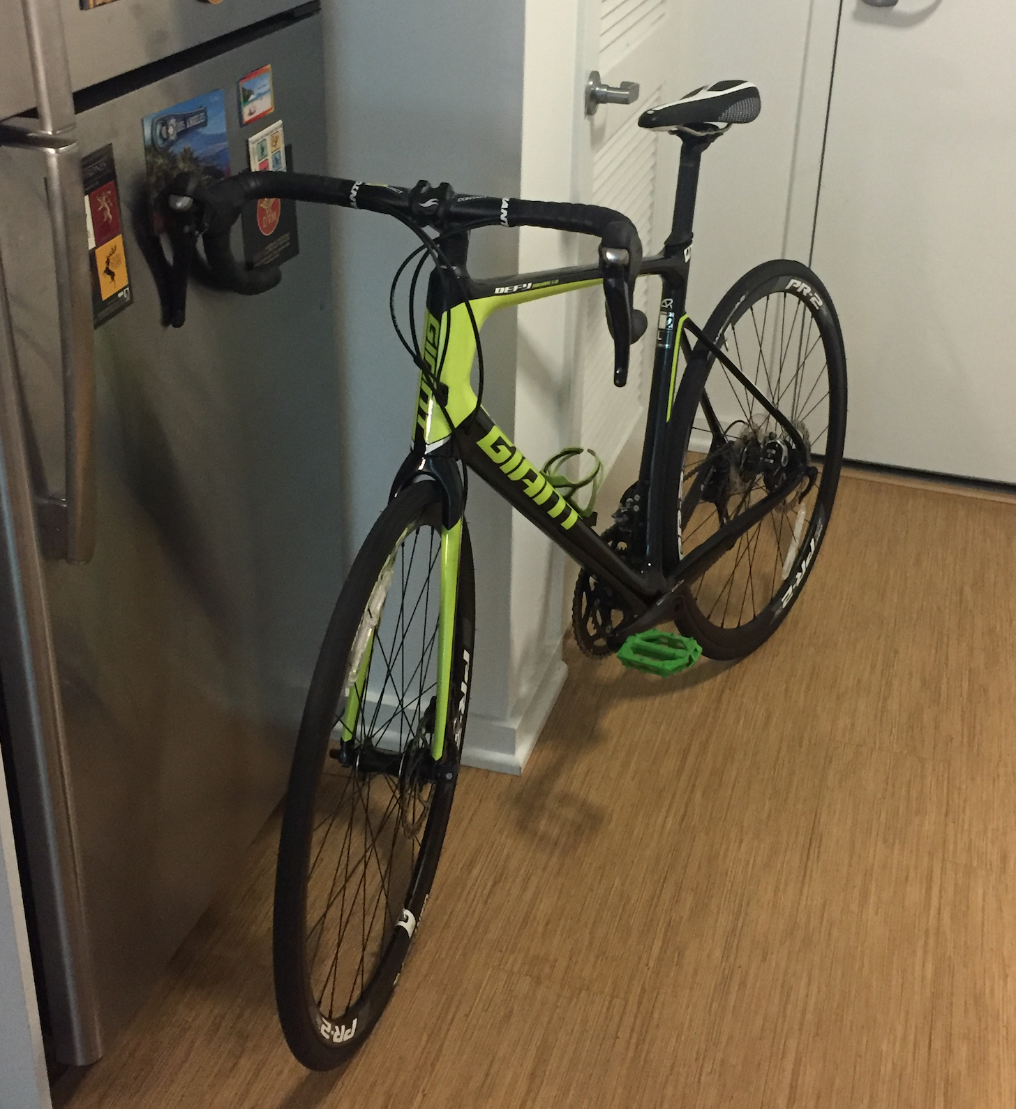 2016 Giant Defy 2 Advanced Black