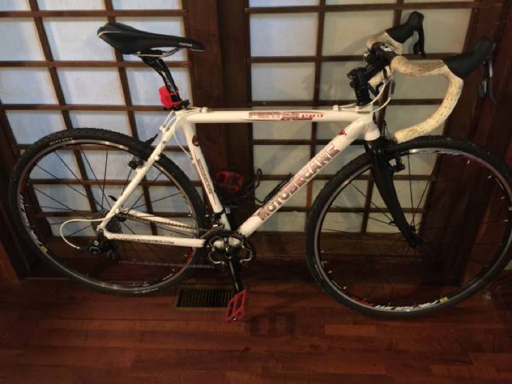 Motobecane Fantom Cross Pro White and Red