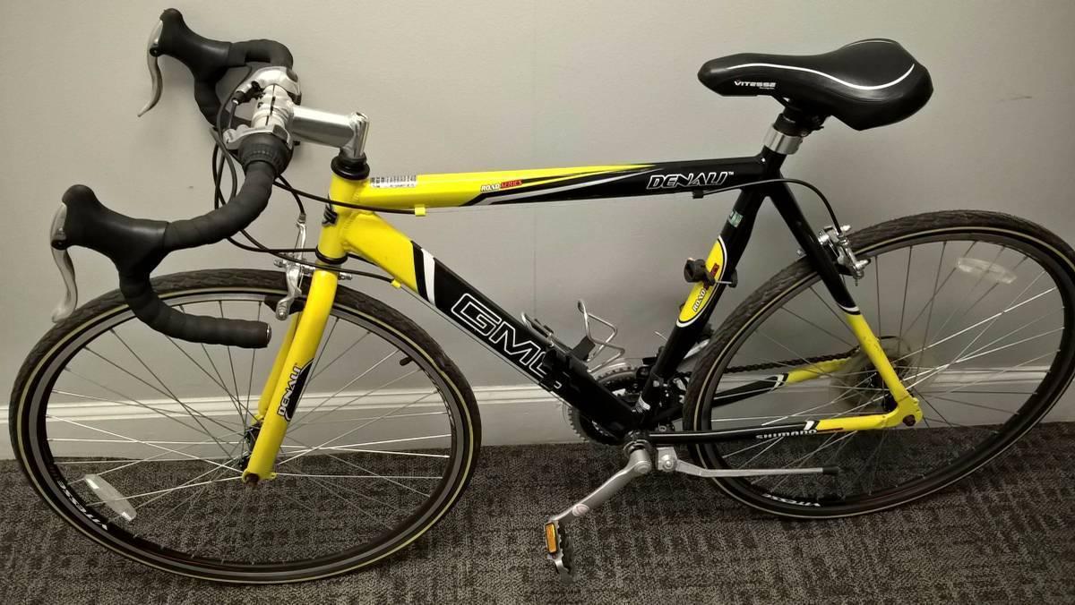 GMC Denali 22.5 inch Black and Yellow or Gold