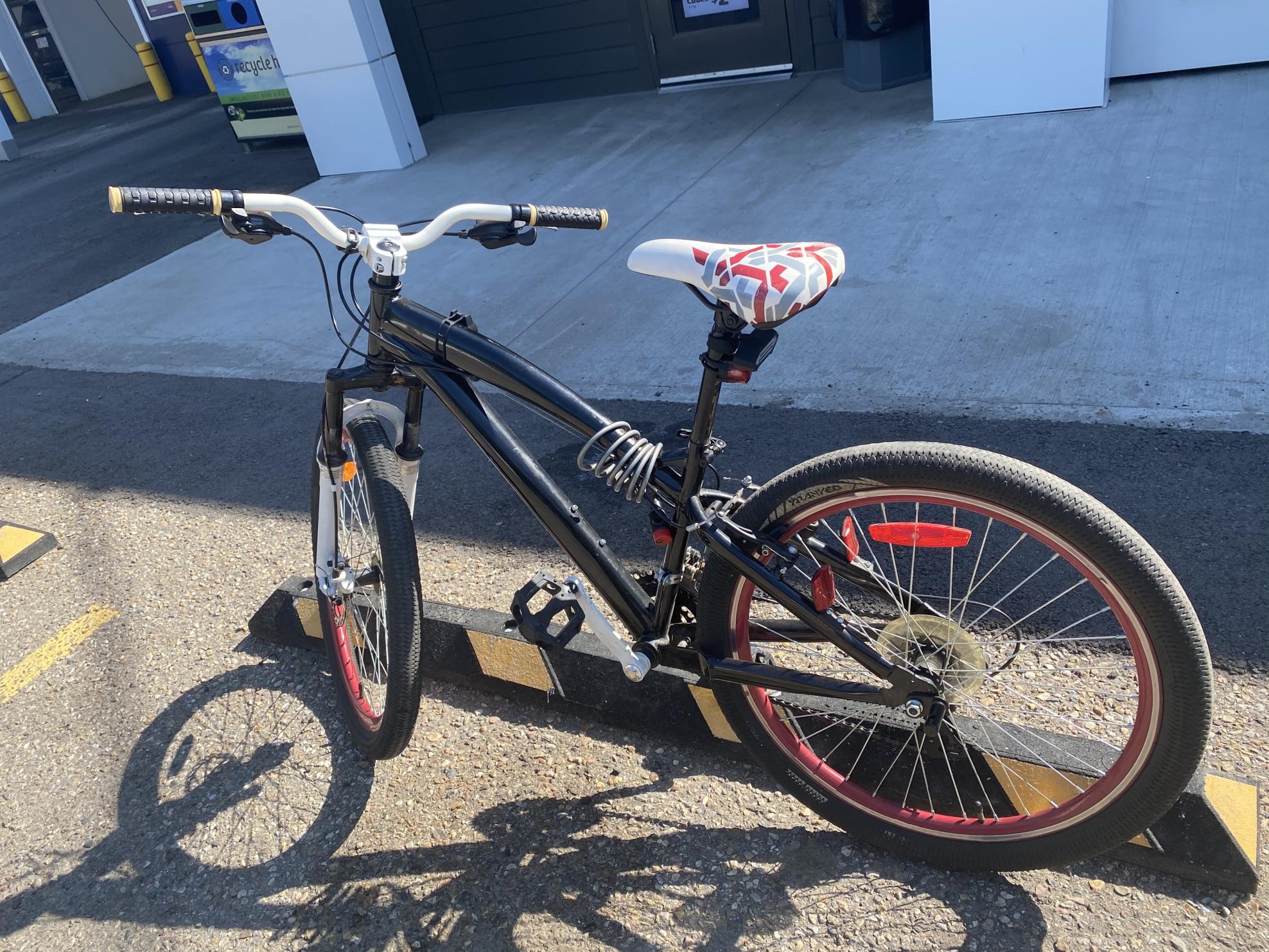 2014 Kustom Kruiser Steel frame Black, Red, and White