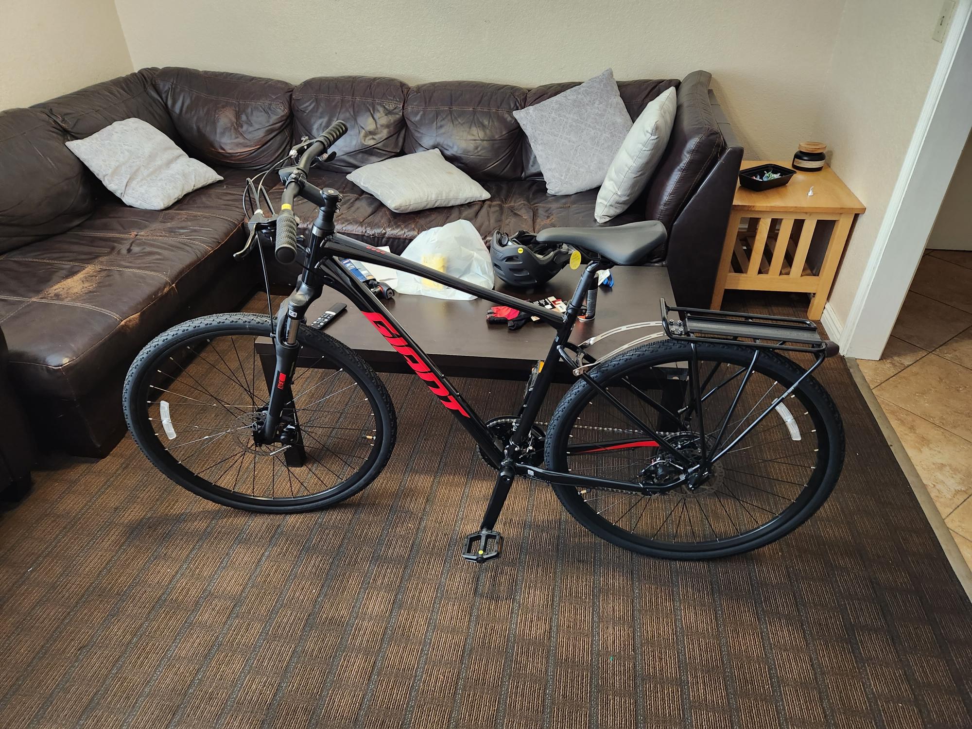 Giant Roam 4 Black and Red