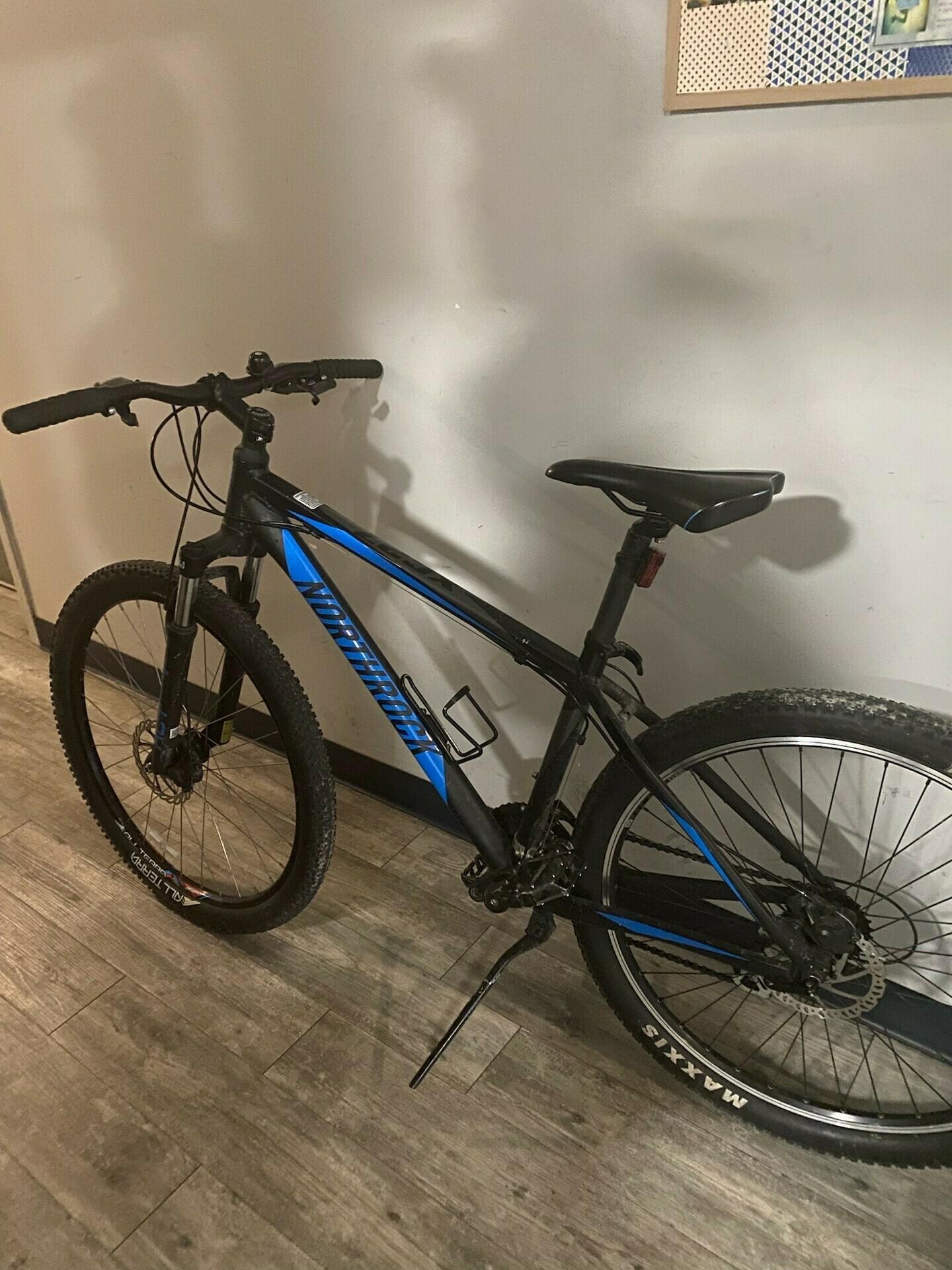 2023 Northrock XC27 Black and Blue