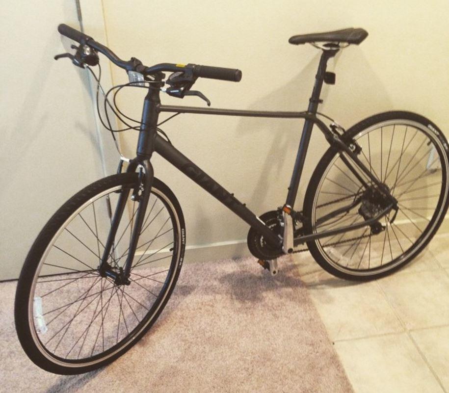 2013 Giant Escape 3 Silver or Gray