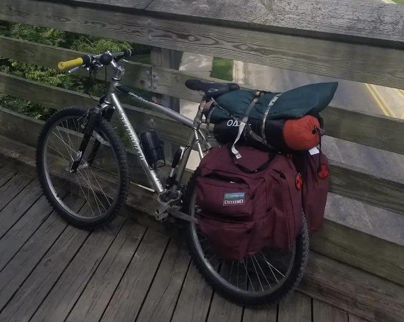 2023 Specialized Hard Rock Silver, gray or bare metal