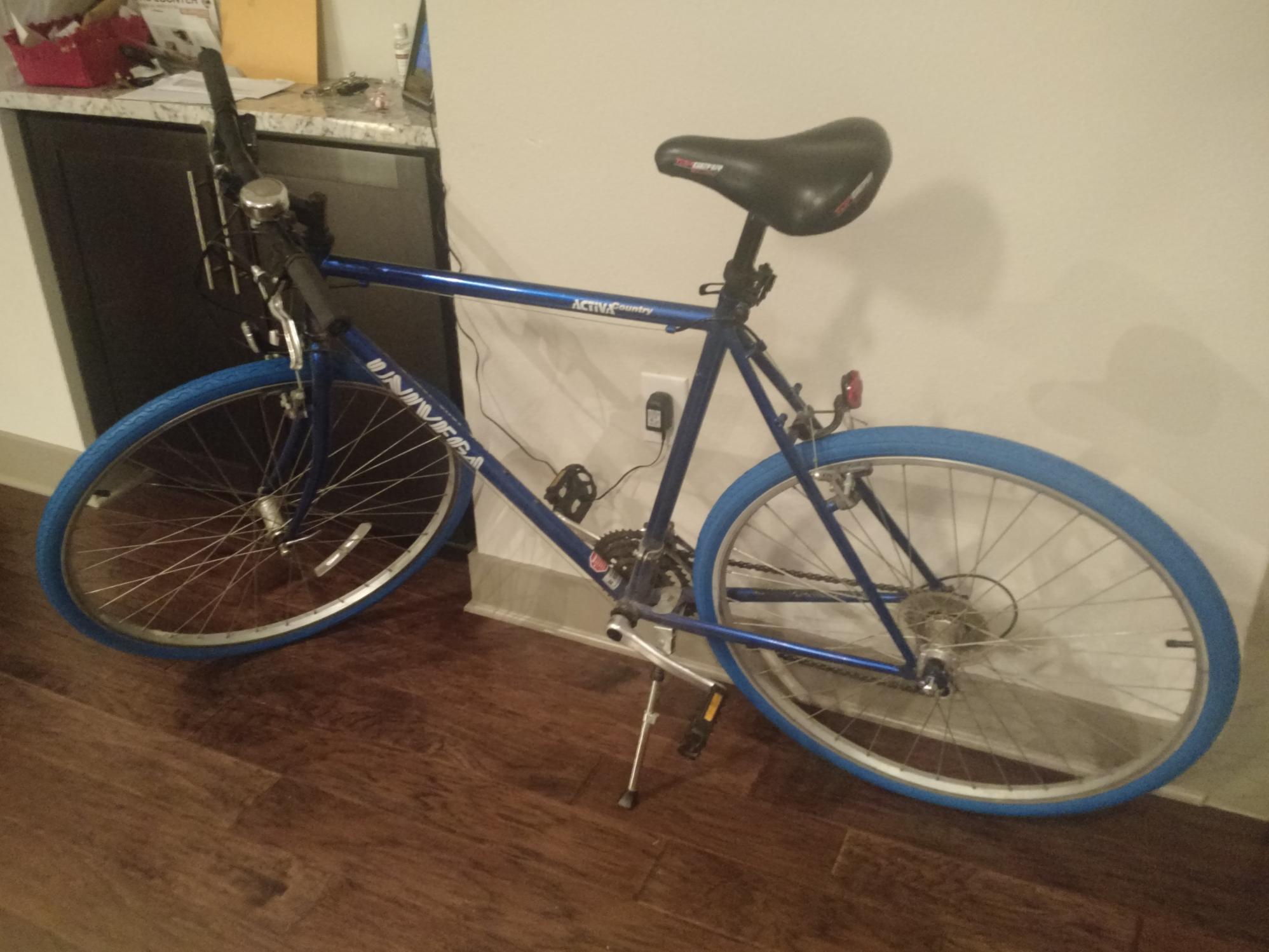 Univega Activa country hybrid Blue