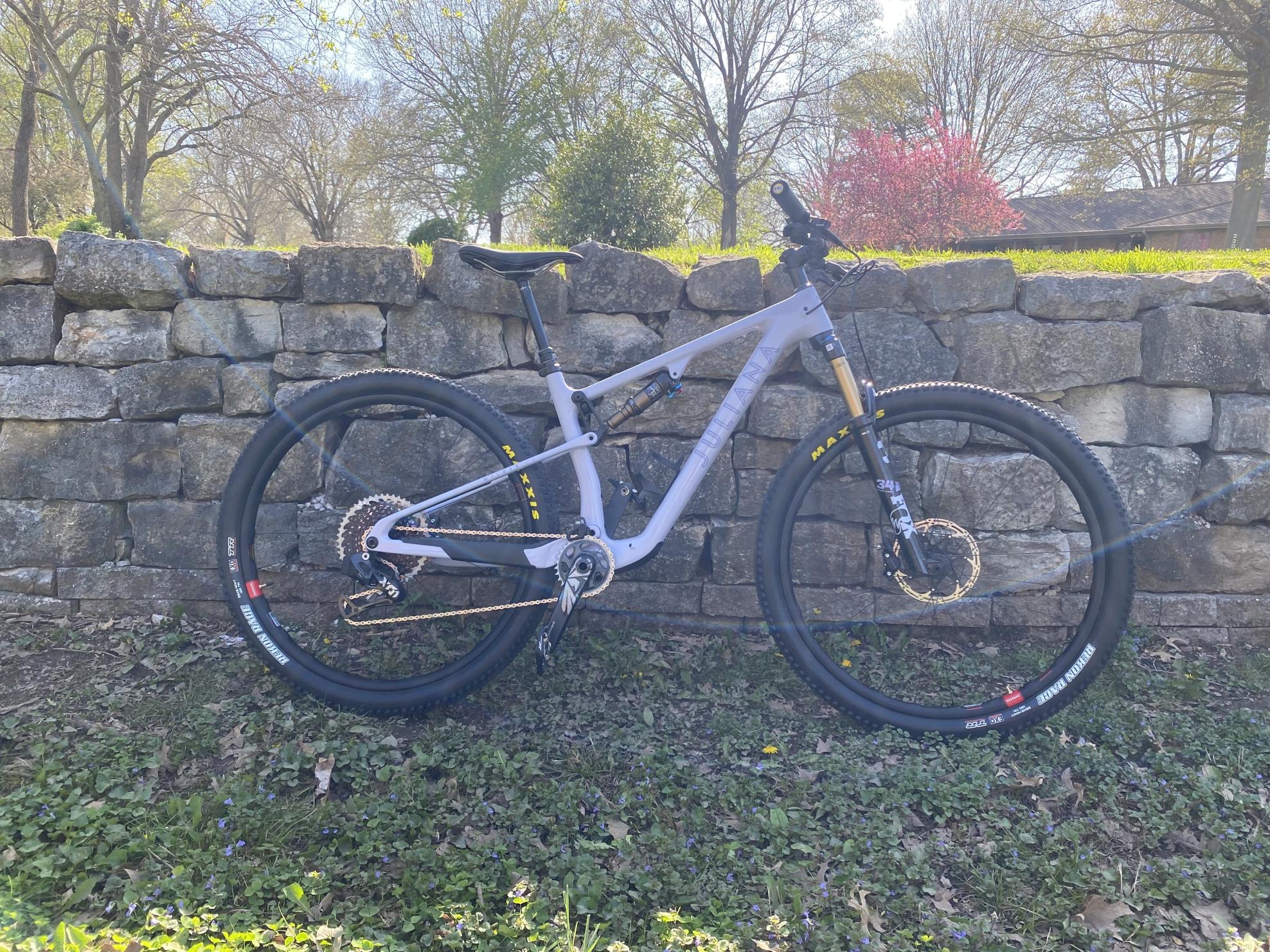 2022 Juliana Bicycles Wilder Purple