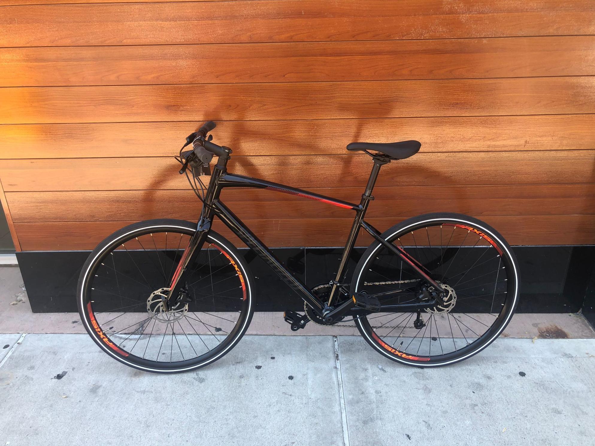2022 Specialized Sirrus 3.0 Black
