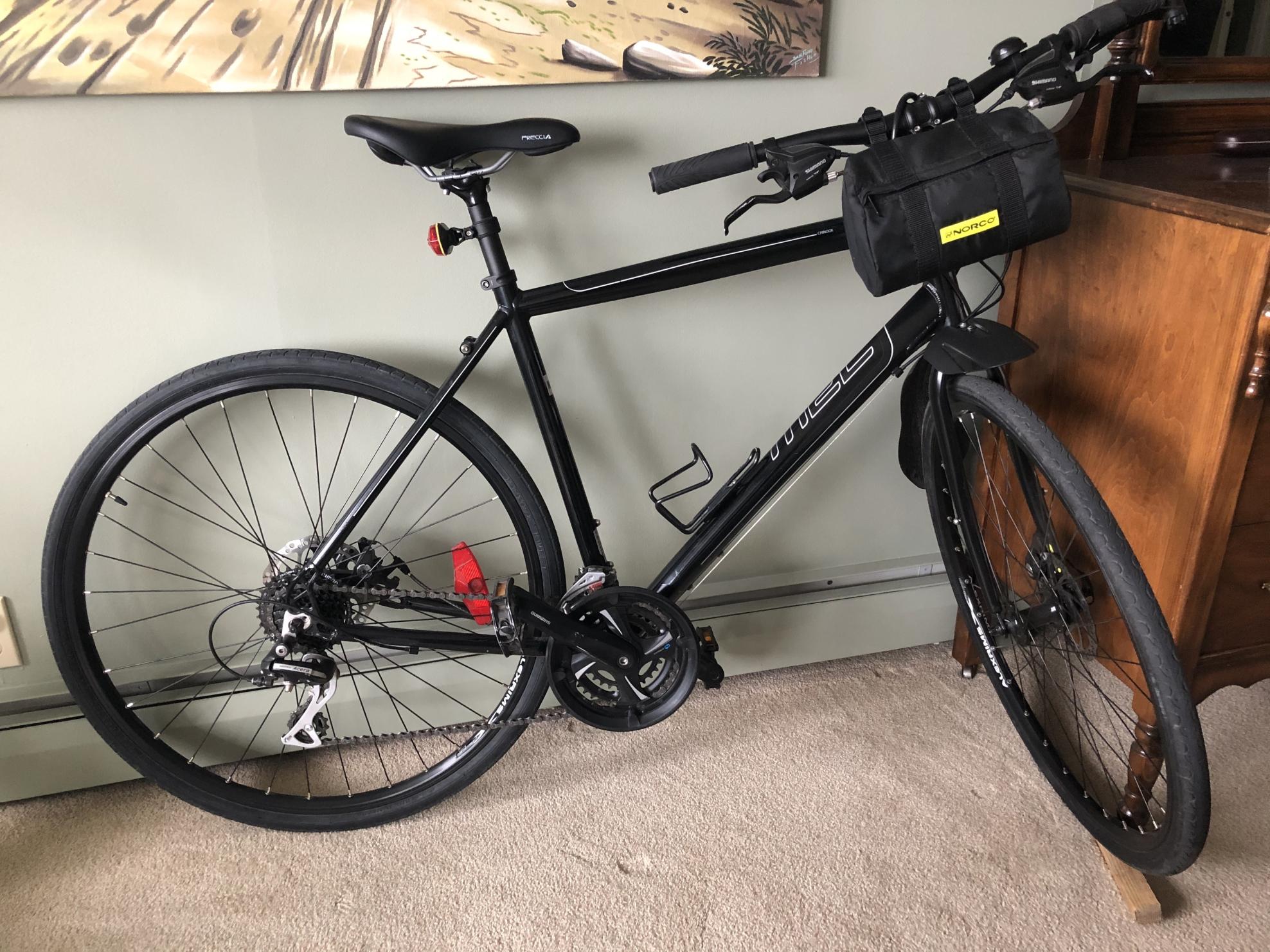 2019 MEC Chinook Black and Black