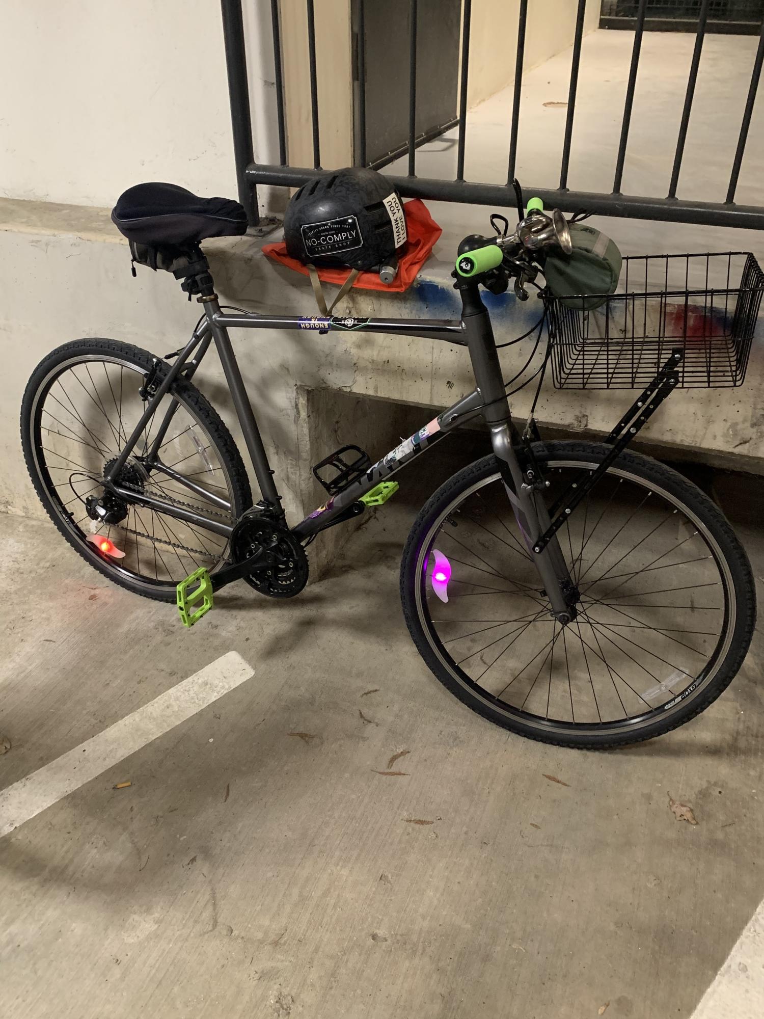 2019 Giant Escape 2 XL Black and Stickers tape or other cover-up