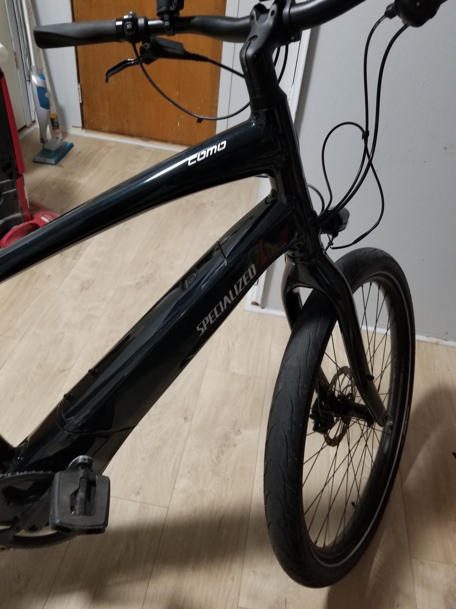 2020 Specialized Como Silver, gray or bare metal