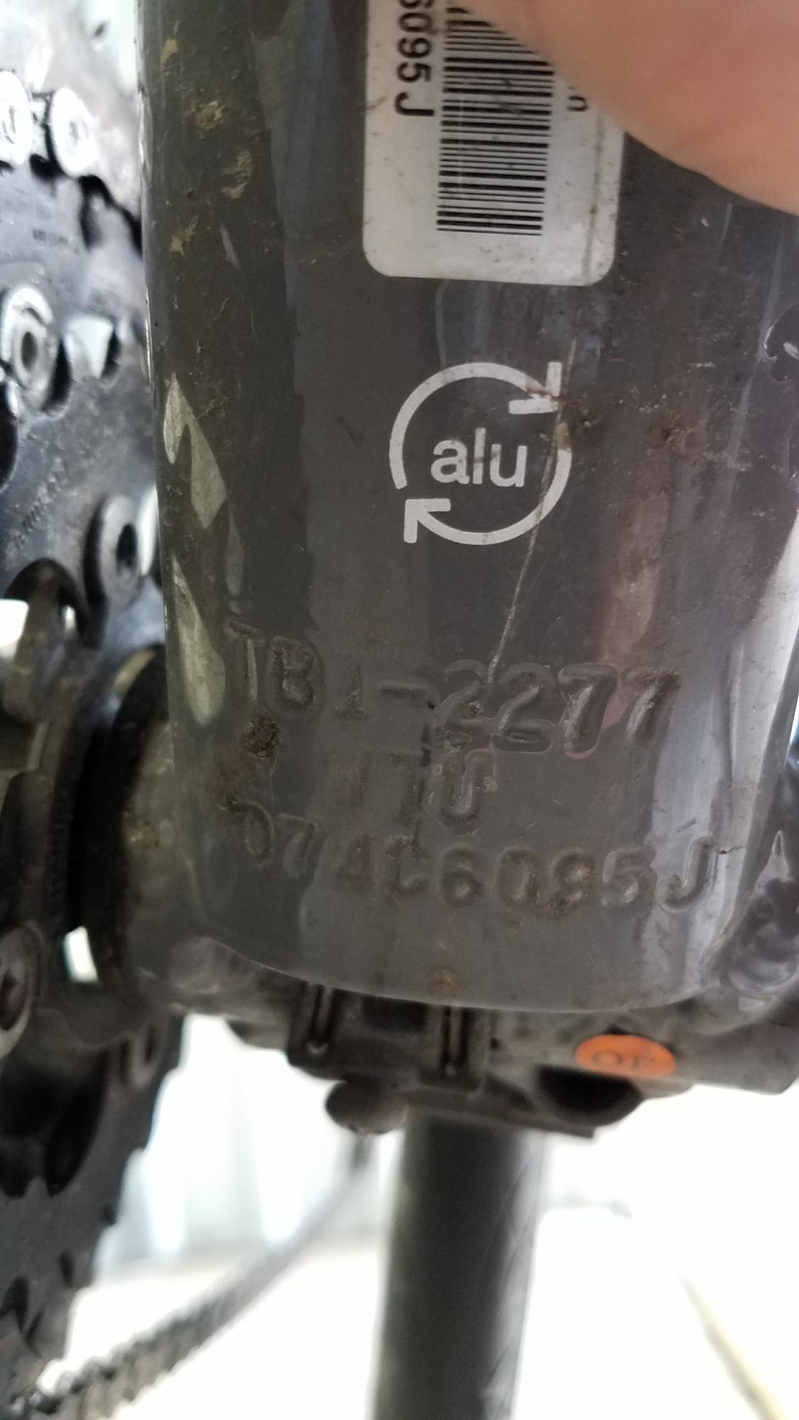 Trek 7.4 FX Silver or Gray