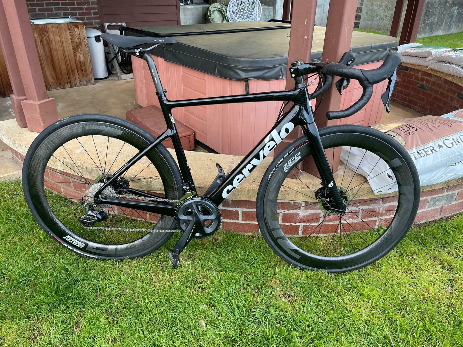2022 Cervélo Caledonia Black