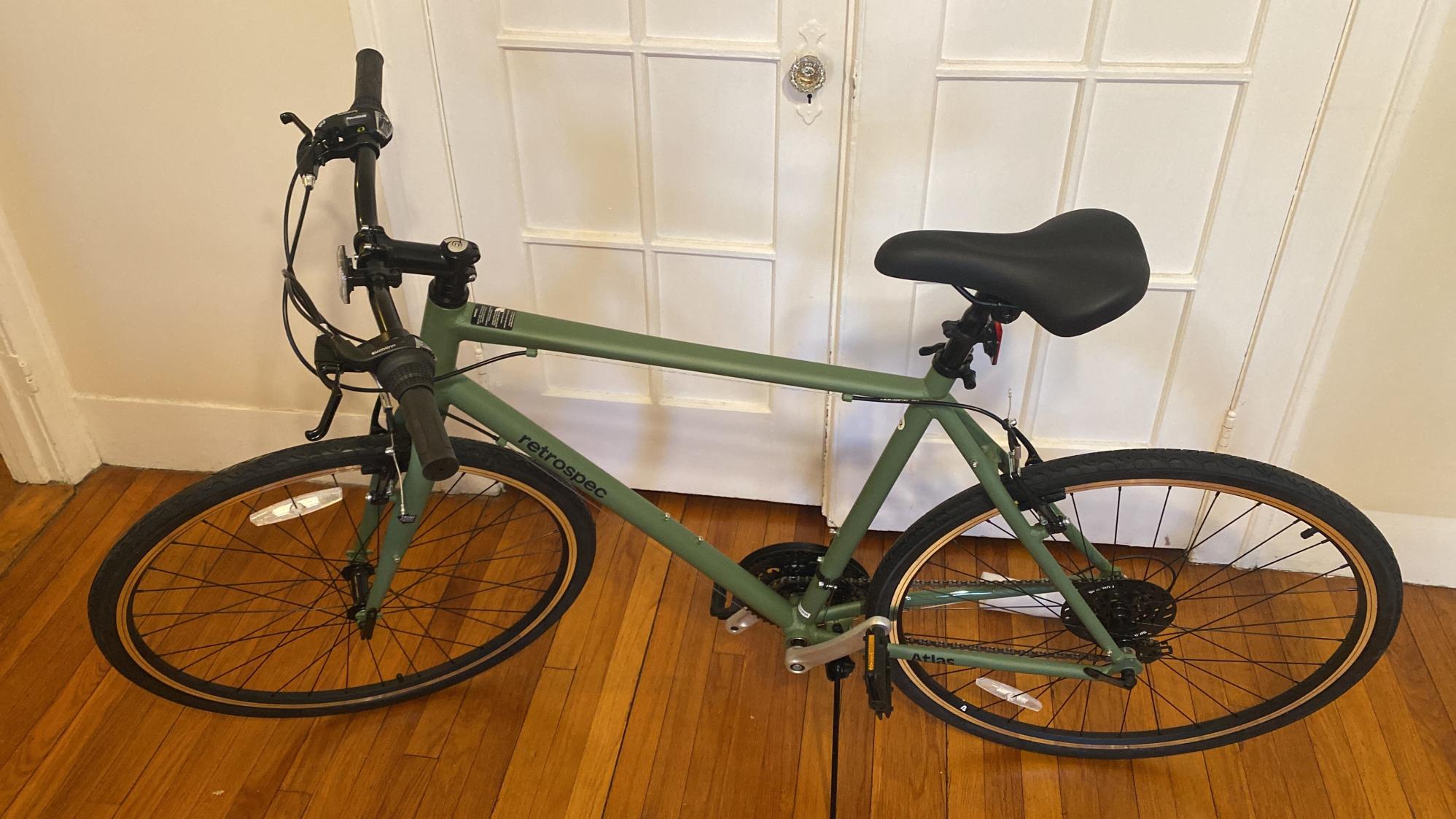 2022 Retrospec Atlas Fitness Hybrid Bike - 21 Speed Green