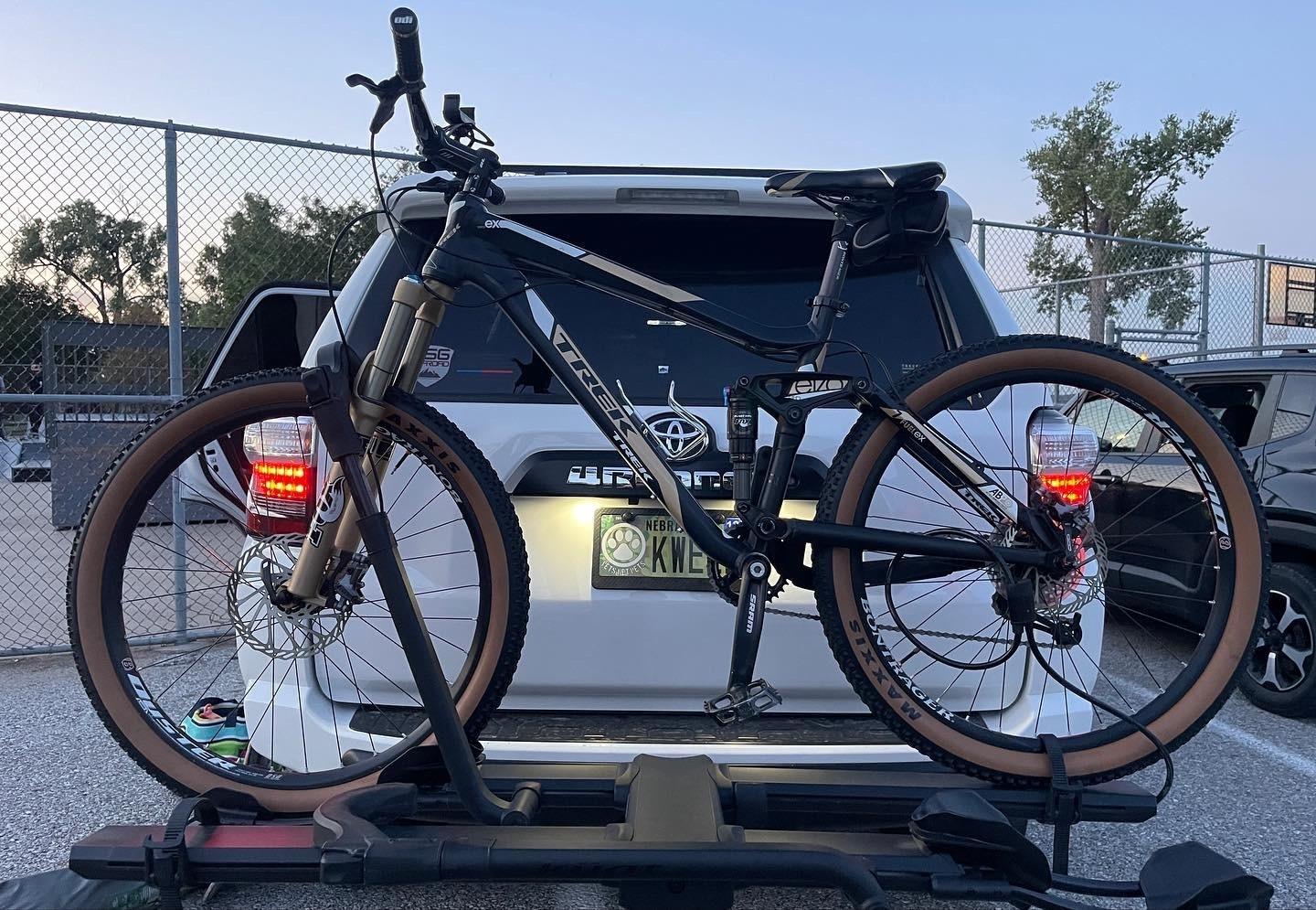 2011 Trek Fuel EX 8 Blue and Brown