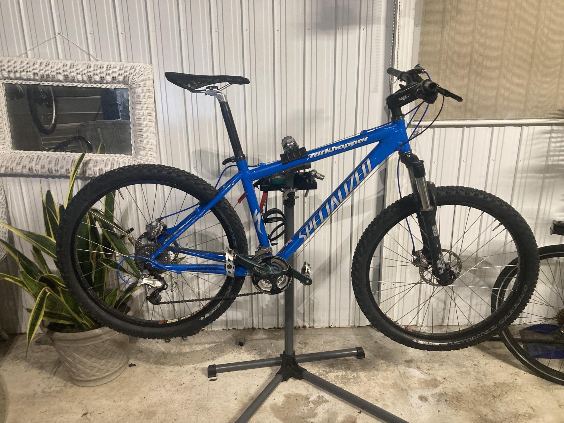 2022 Specialized aluminium Blue