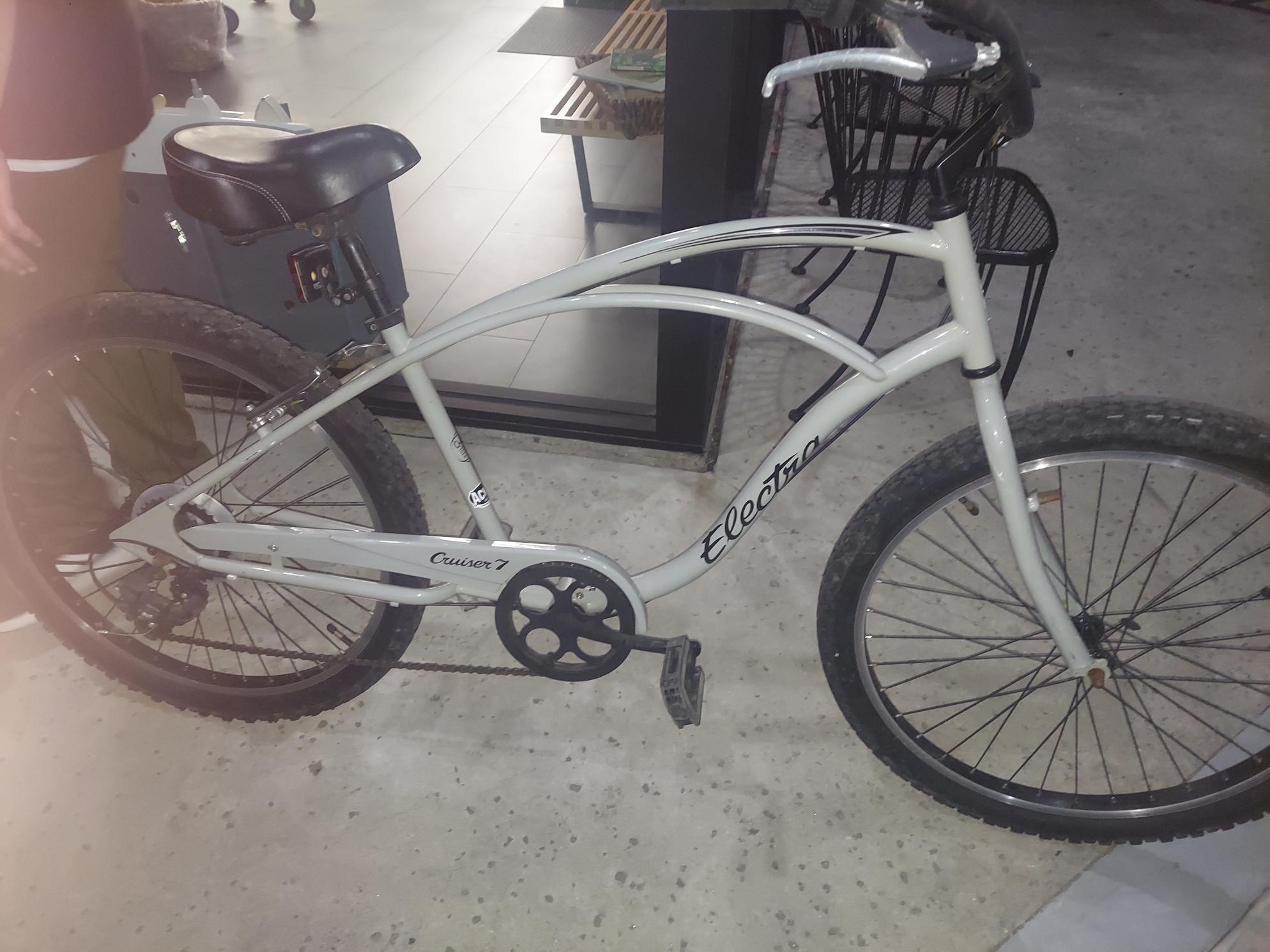 Electra cruiser 7 Silver, gray or bare metal