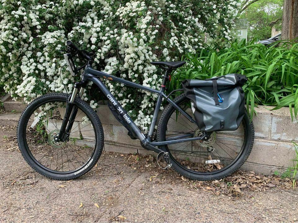 2020 Cannondale Trail 6 Silver, gray or bare metal