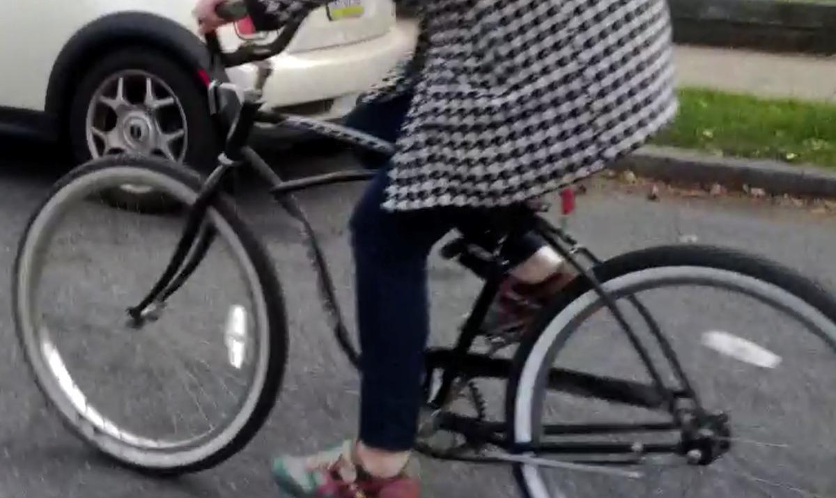 Schwinn Beach Cruiser  Black