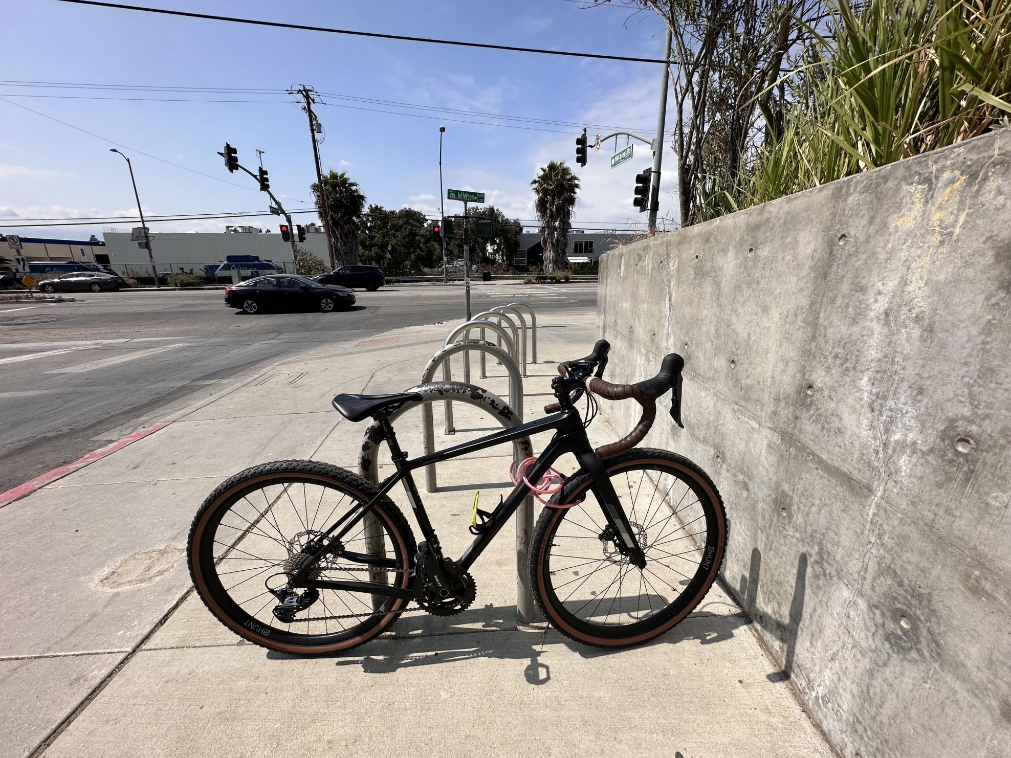 2023 Salsa Warbird Black