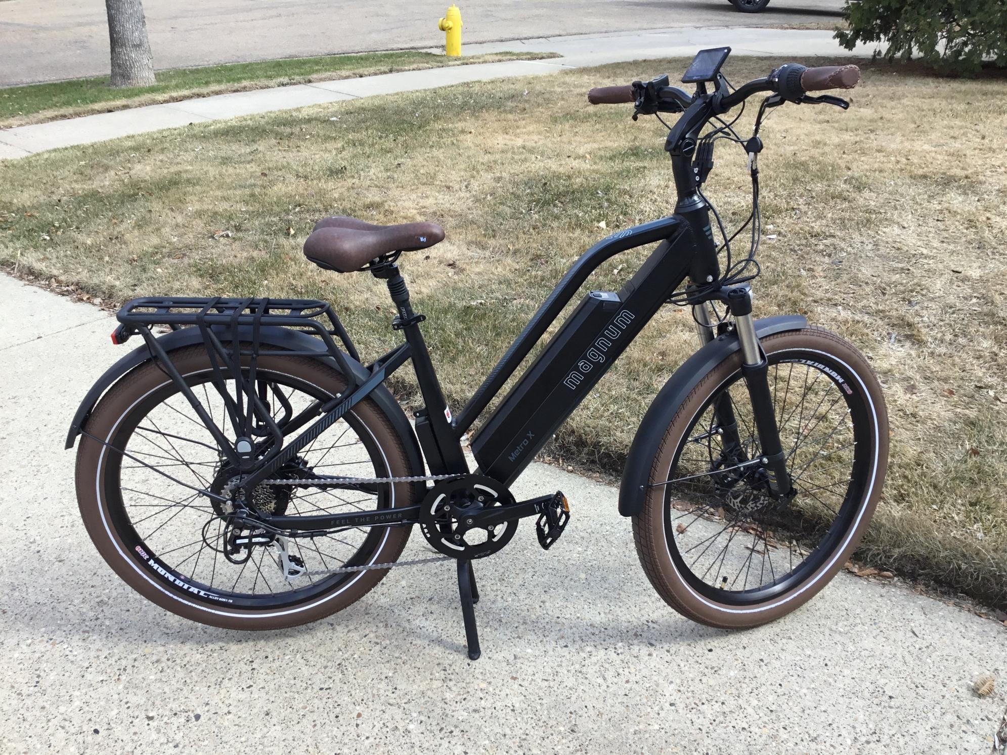 2022 Magnum Bikes Metro X Black