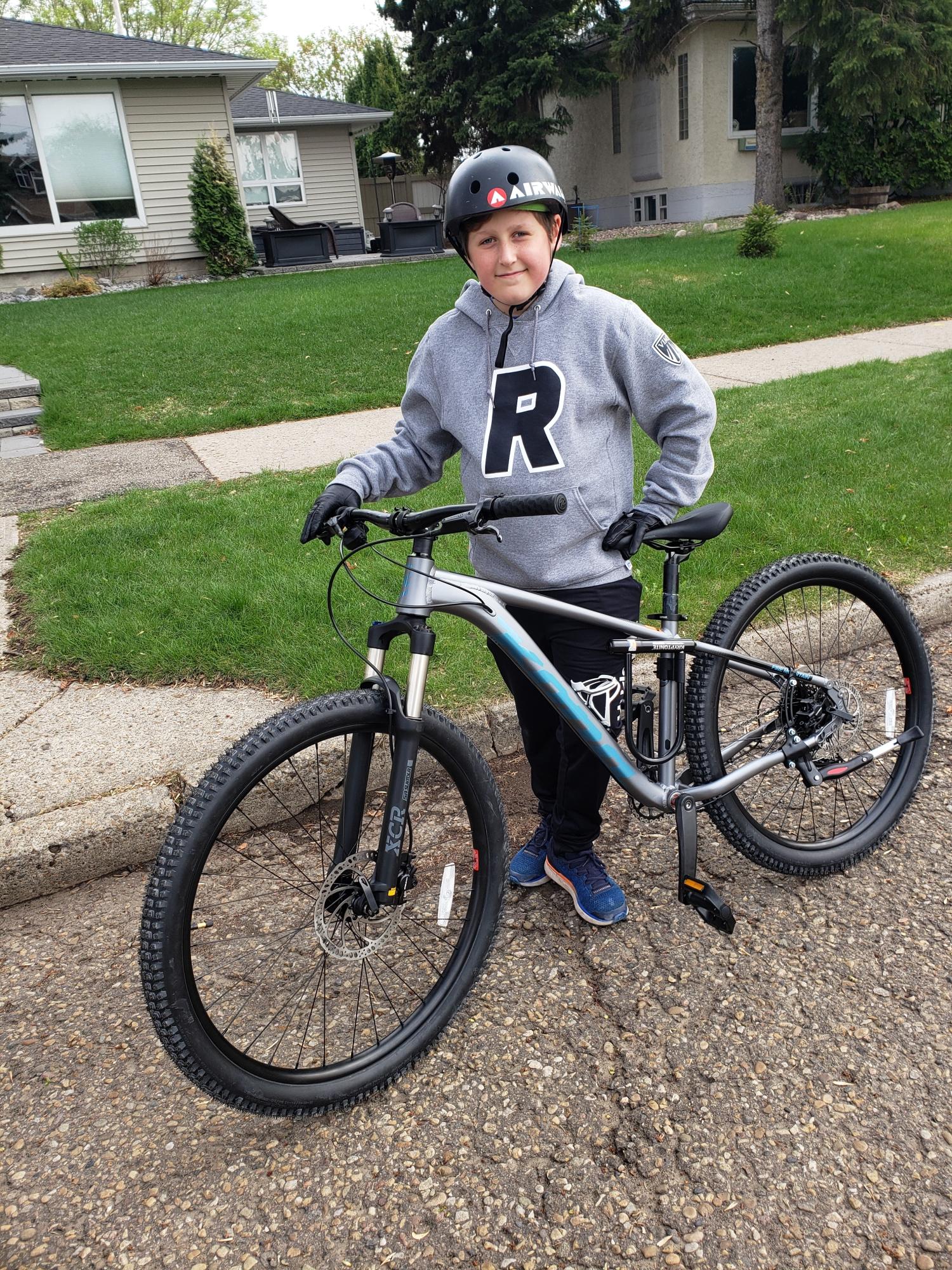 2021 Kona Fire Mountain Silver, gray or bare metal