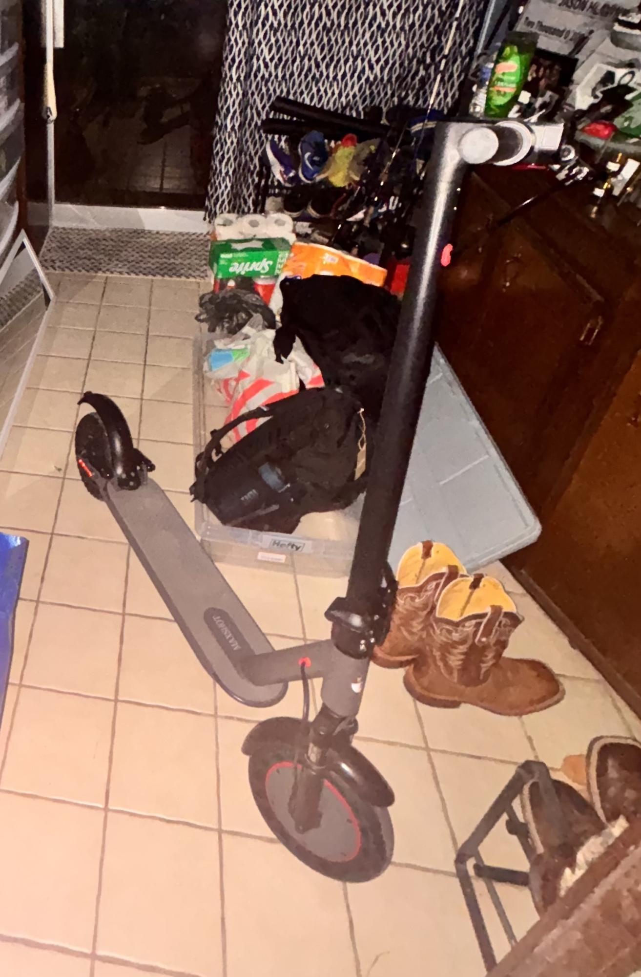 2025 MAXSHOT e-scooter Black