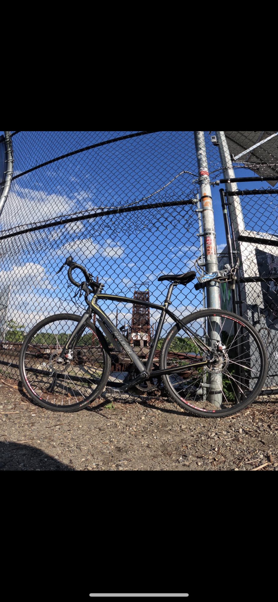 Raleigh Cadent2 Black and Green