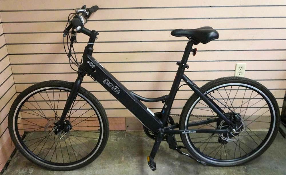 2019 GenZe e102 Black