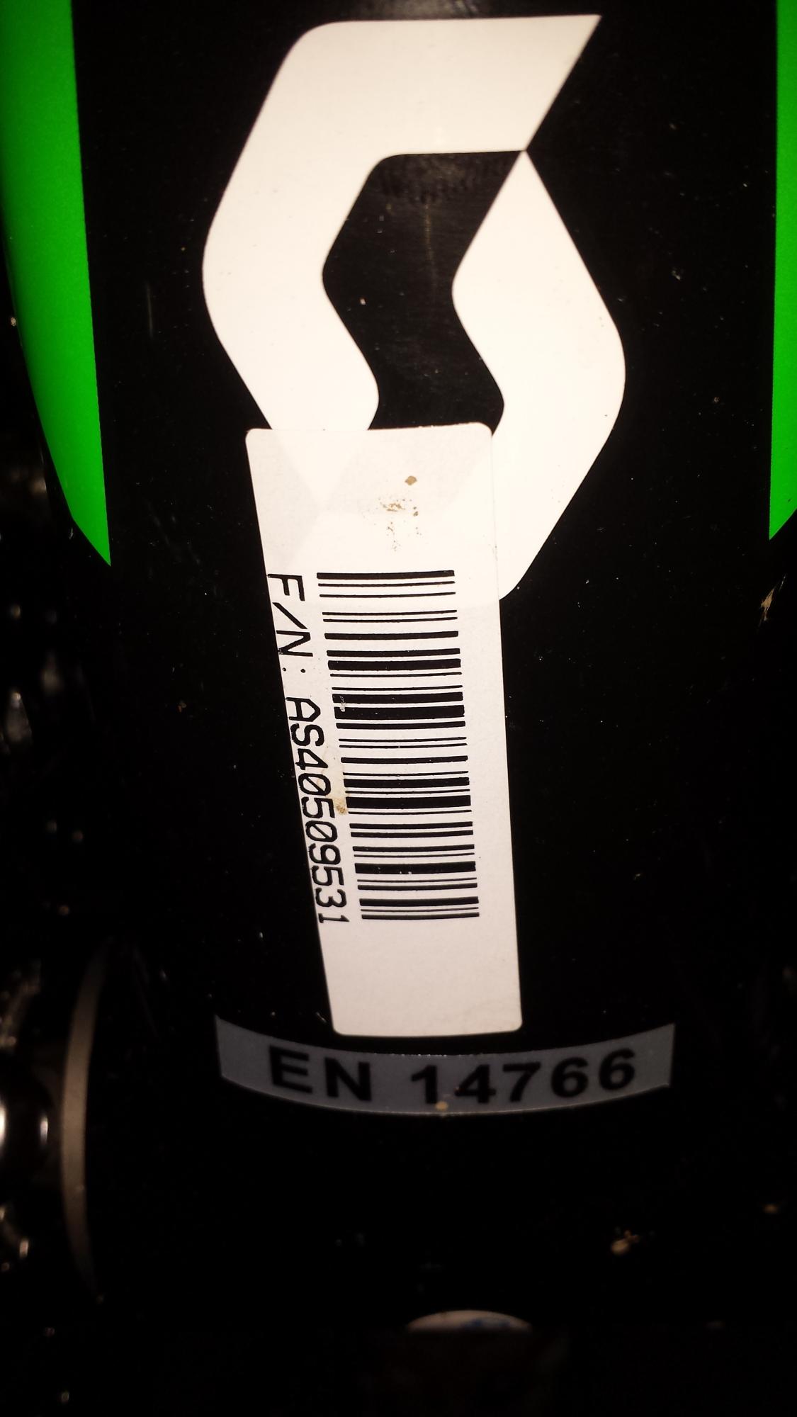 SCOTT Medium 750 Black and Green