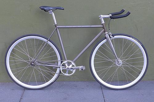 2016 Mission Bicycles Single speed, Valencia A- Mission Bicycle Silver or Gray