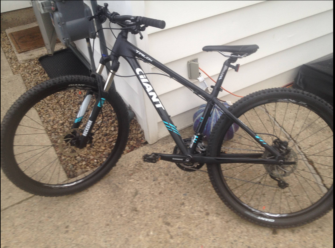 2015 Giant Talon 2 Black and Blue