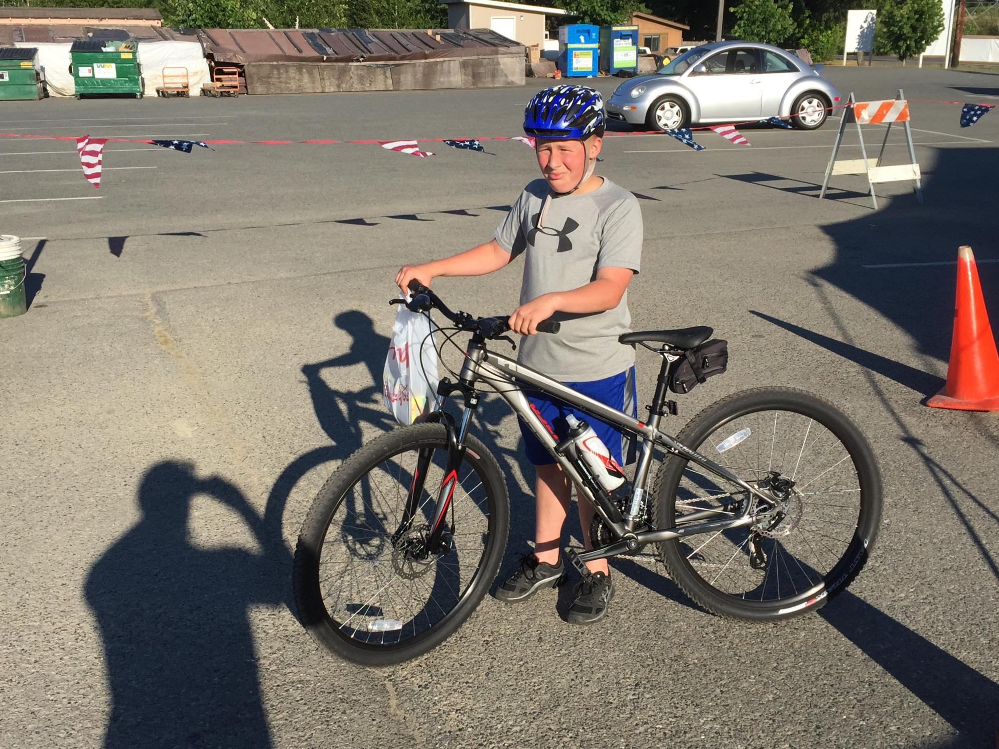 Specialized Hardrock Disc Silver or Gray