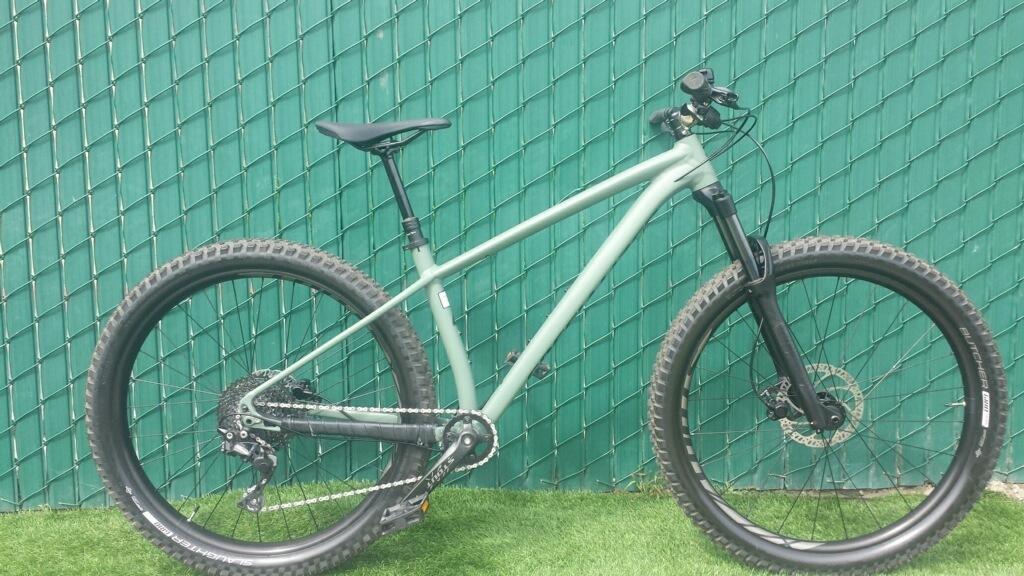 2020 Specialized Fuse 27.5 Green