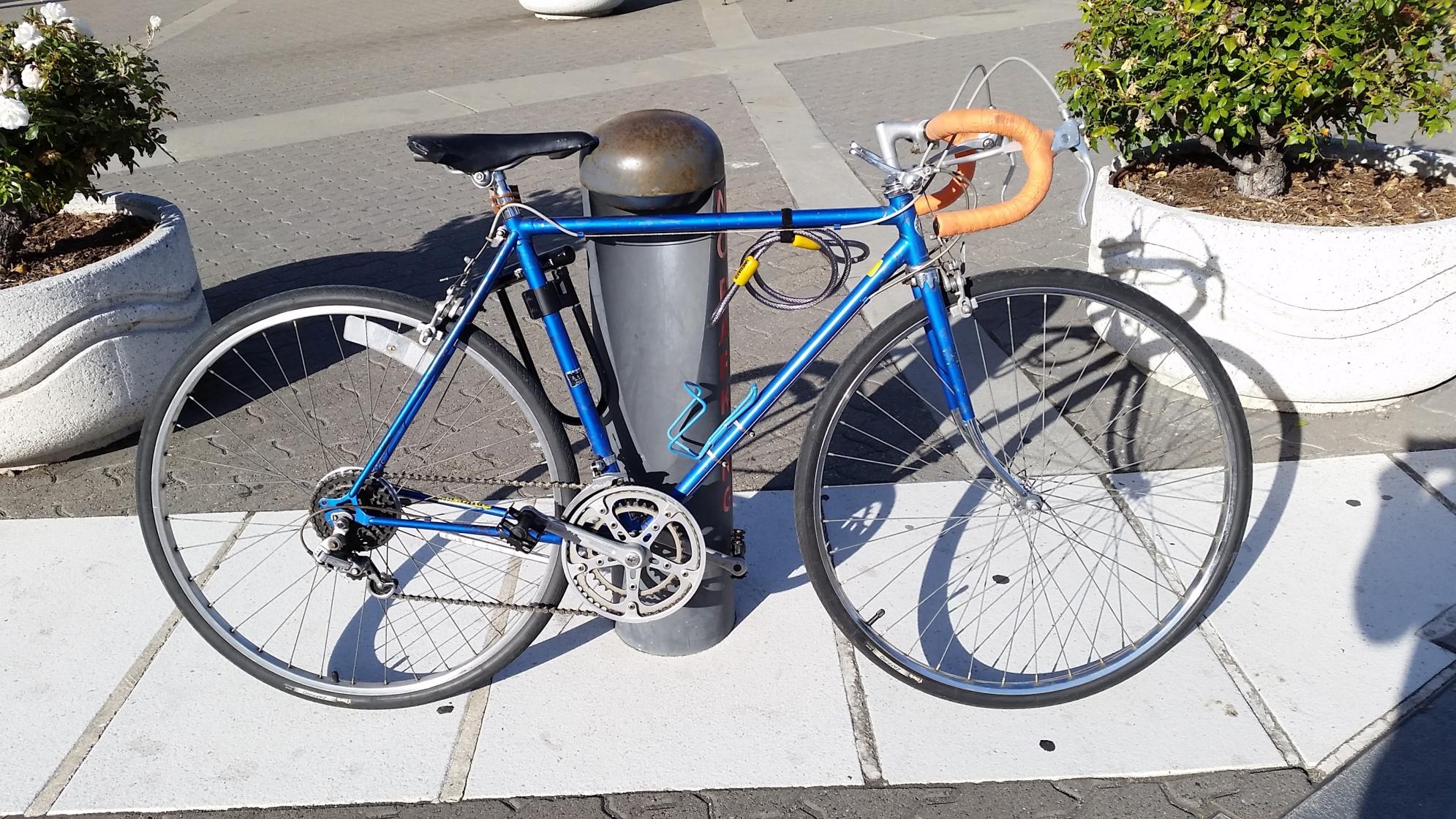 Schwinn Fsomething Blue