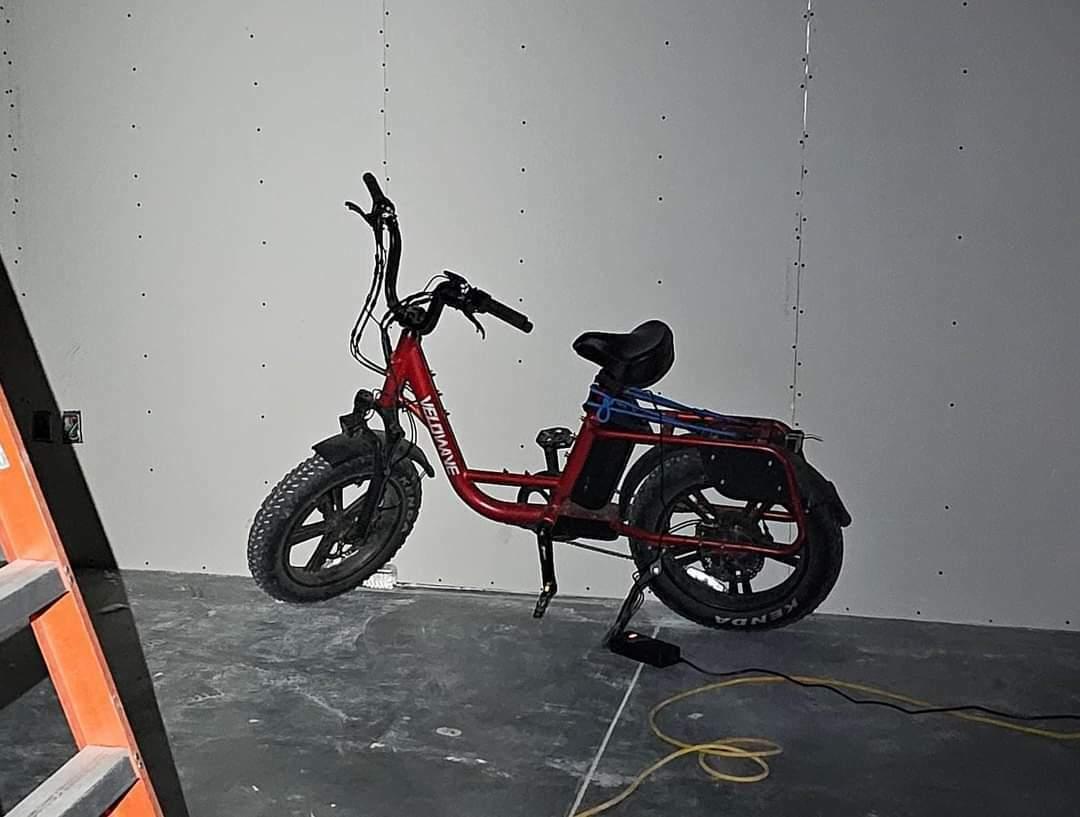 2021 Velo Prada S 750w Red