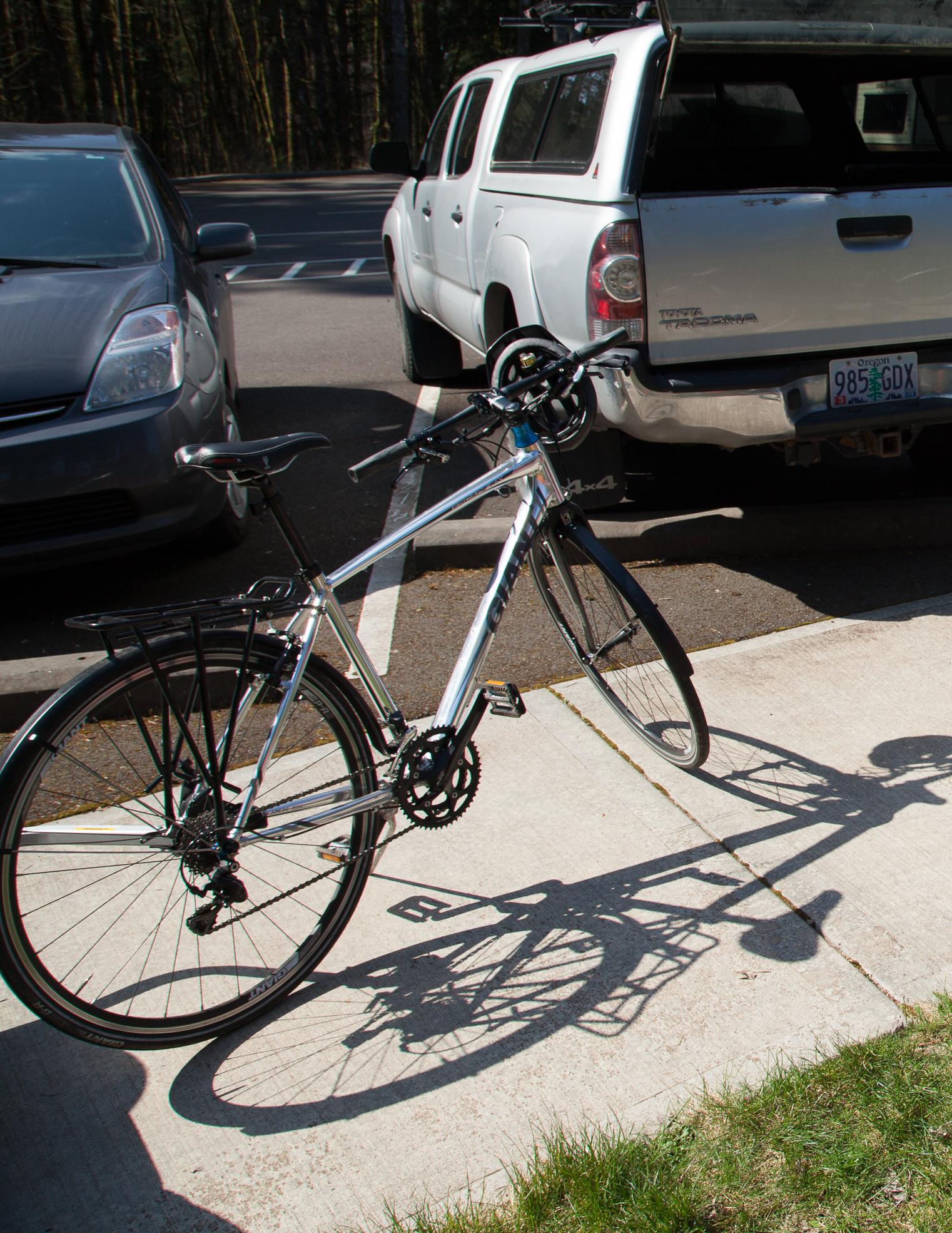 2015 Giant Escape RX Silver or Gray