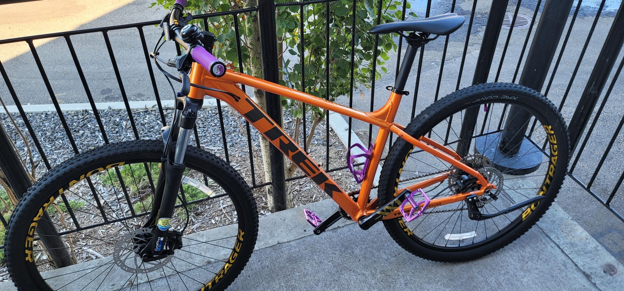 2023 Trek Marlin 6 Orange