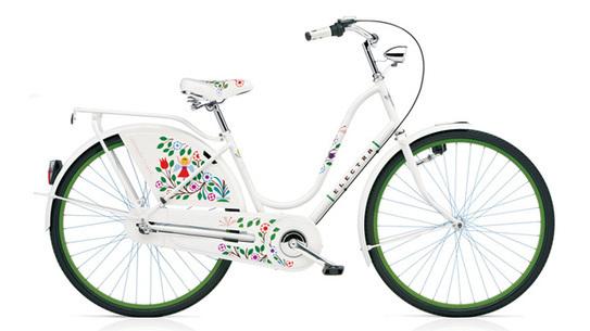 2010 Electra Bicycle Company amsterdam  White
