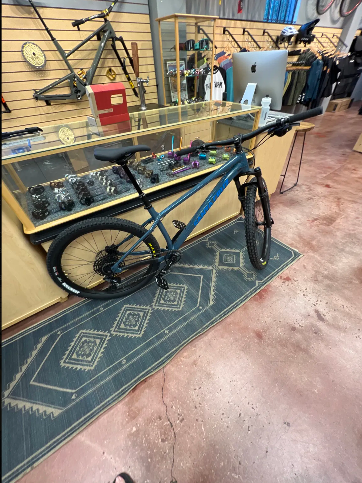 2025 Santa Cruz Chameleon Blue