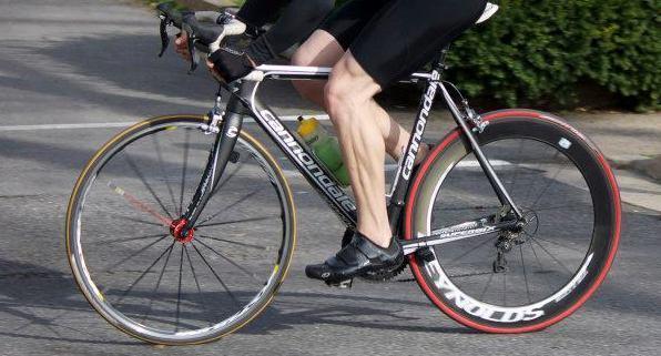 2011 Cannondale Super Six 5 105  Black and White