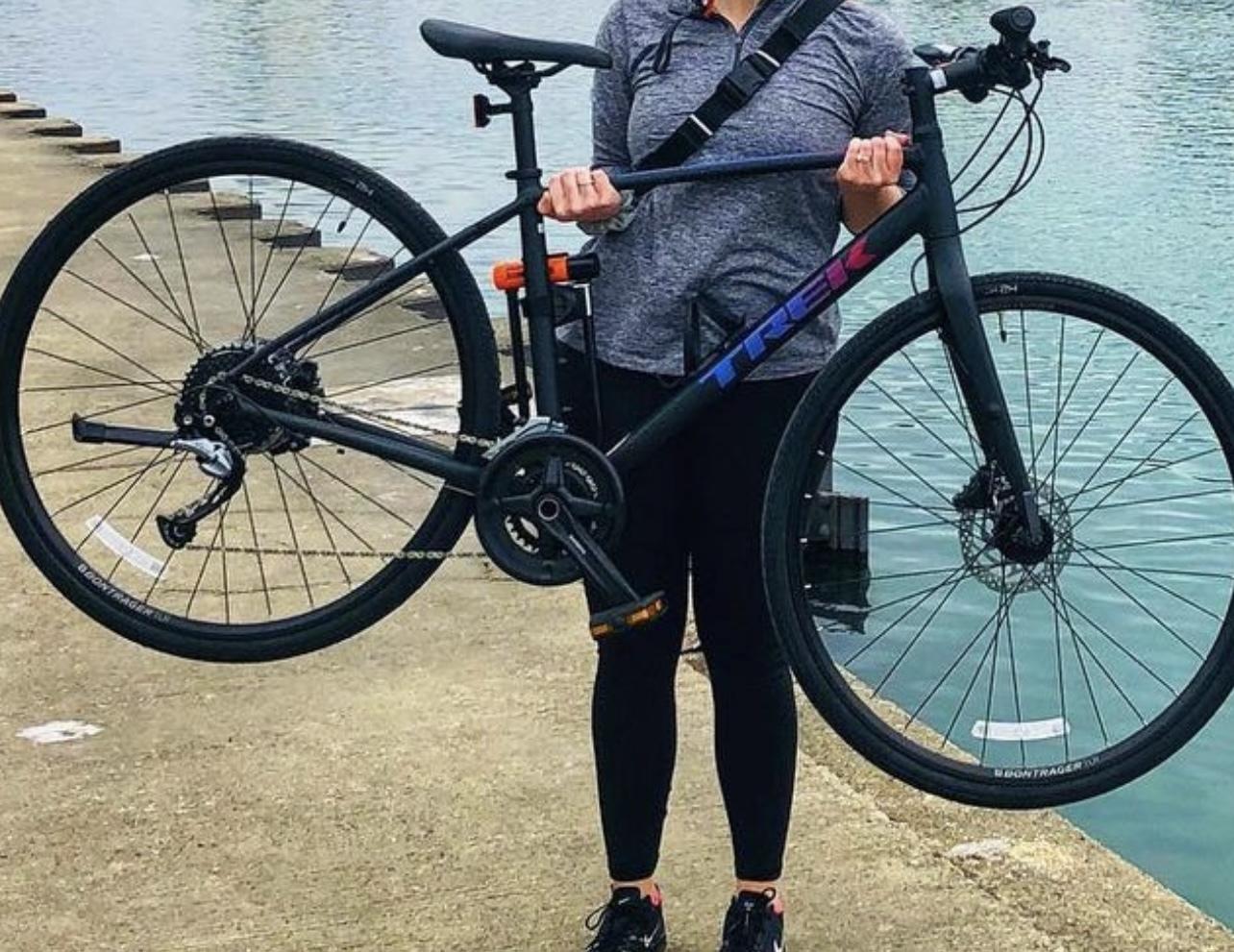 2020 Trek Black