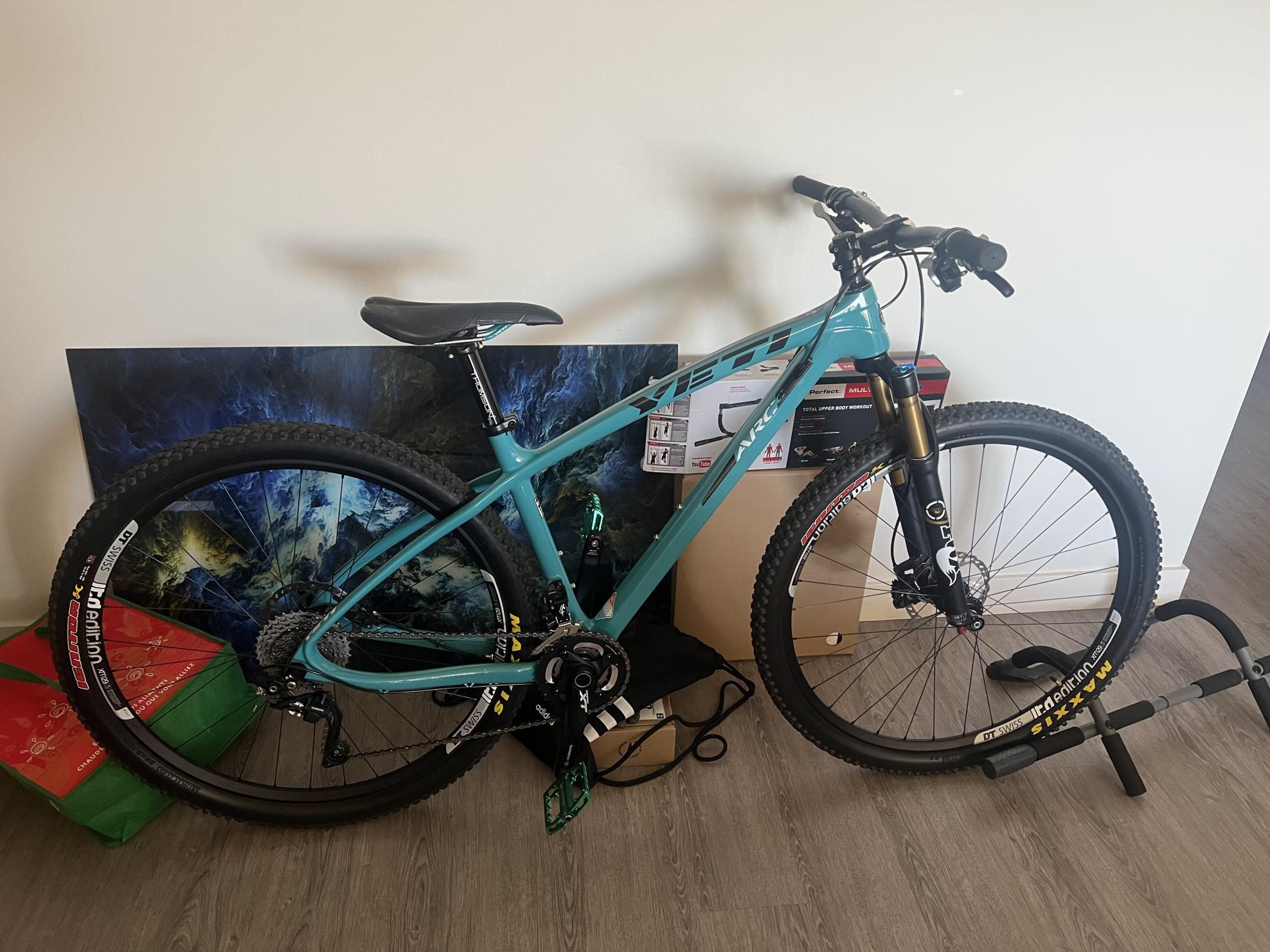 Yeti Arc Teal and Blue