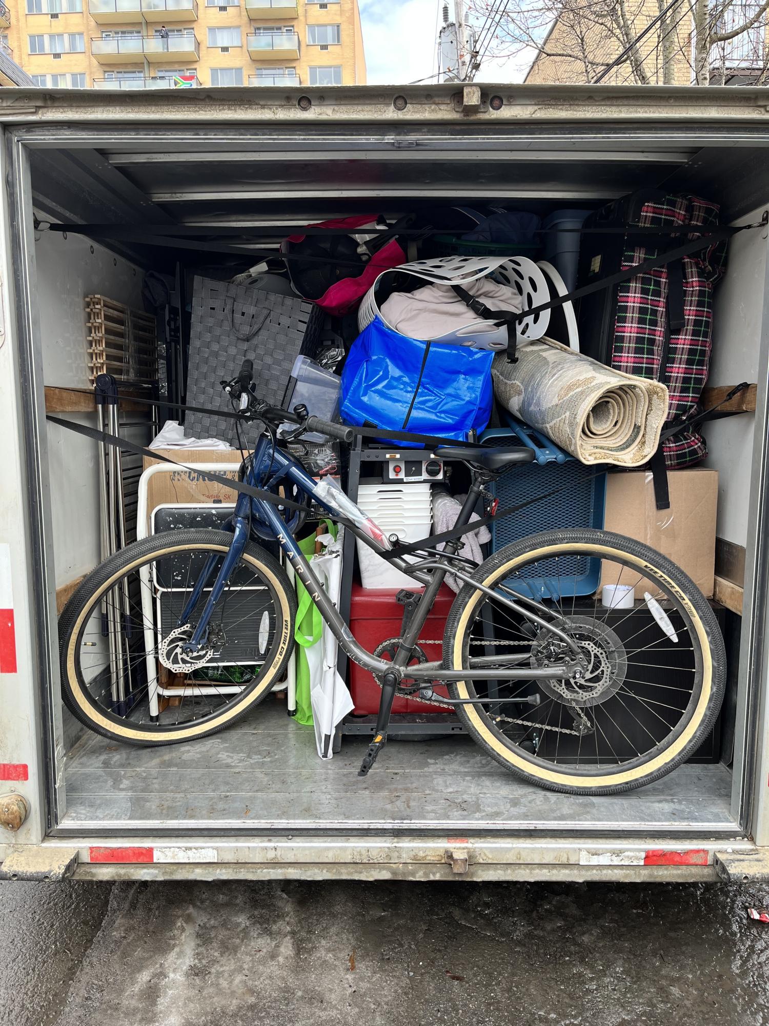 2022 Marin Bikes Stinson 2 27.5 Charcoal/blue Blue and Silver, gray or bare metal