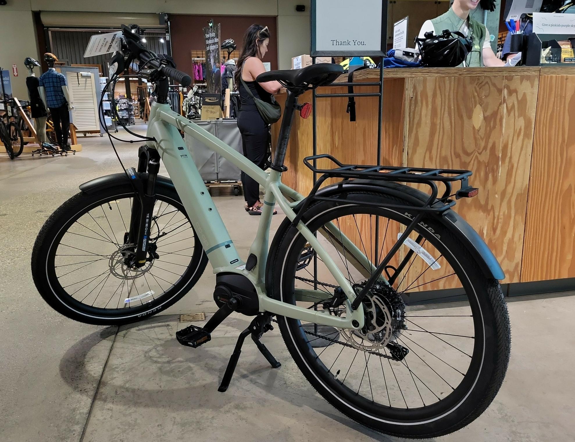 2025 REI Co-op CTY e2.2 Electric Bike L Green