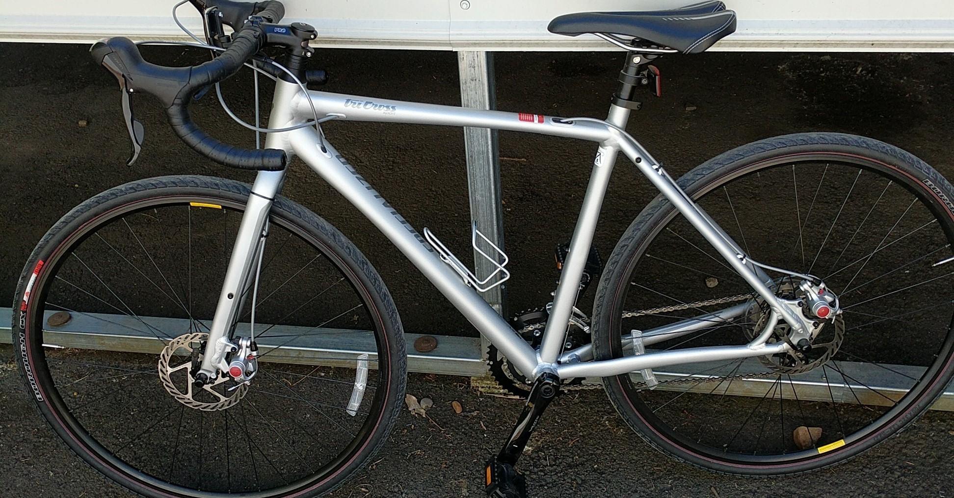 2016 Specialized TriCross Silver or Gray