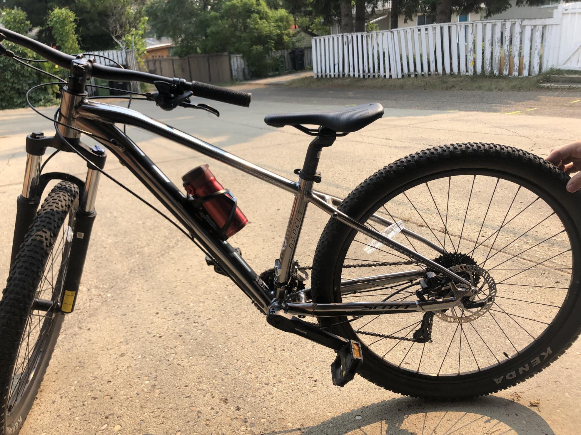 2021 SCOTT Aspect Silver, gray or bare metal